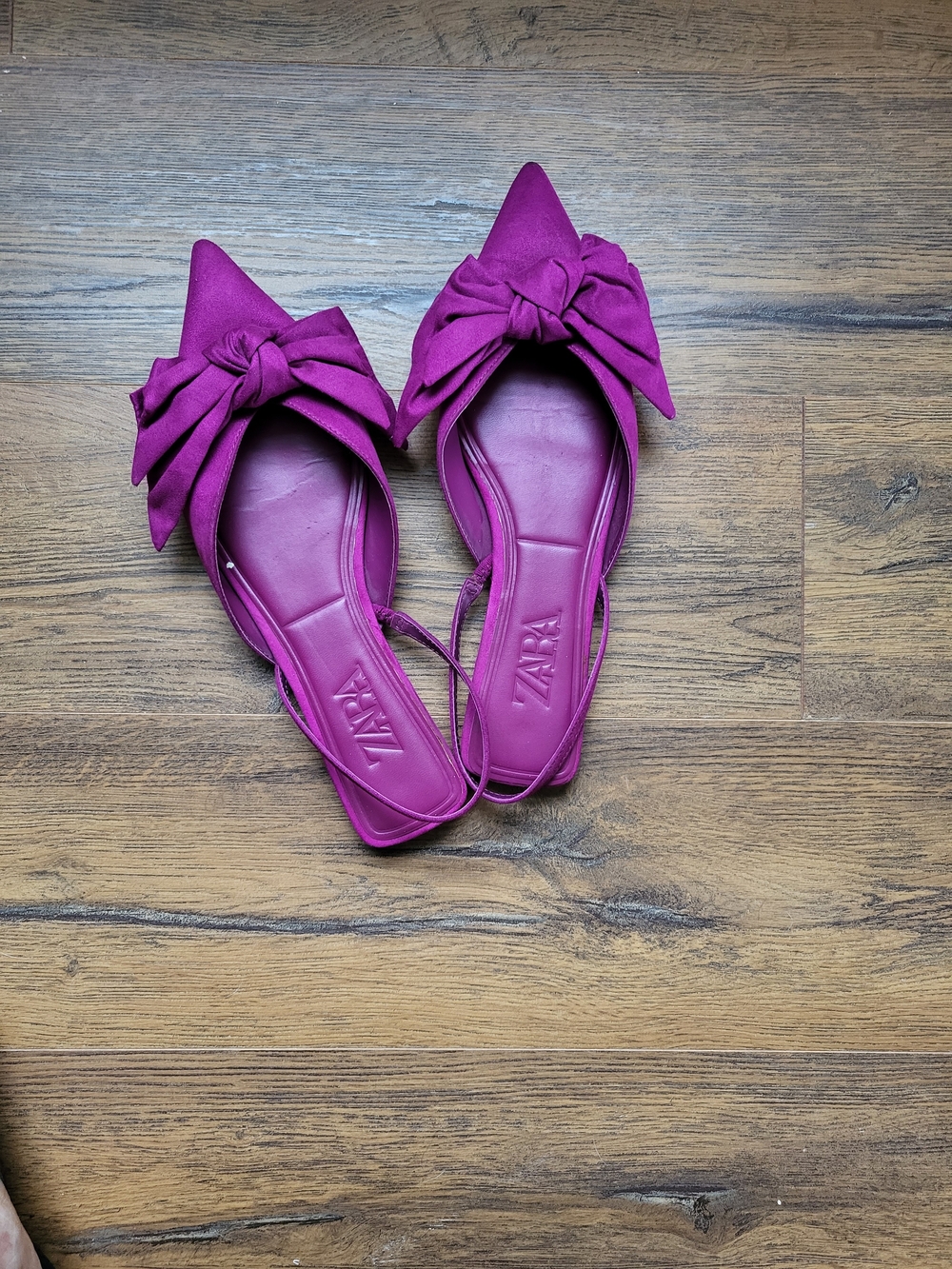 Zara Pointed Bow Slingback Flats in Magenta